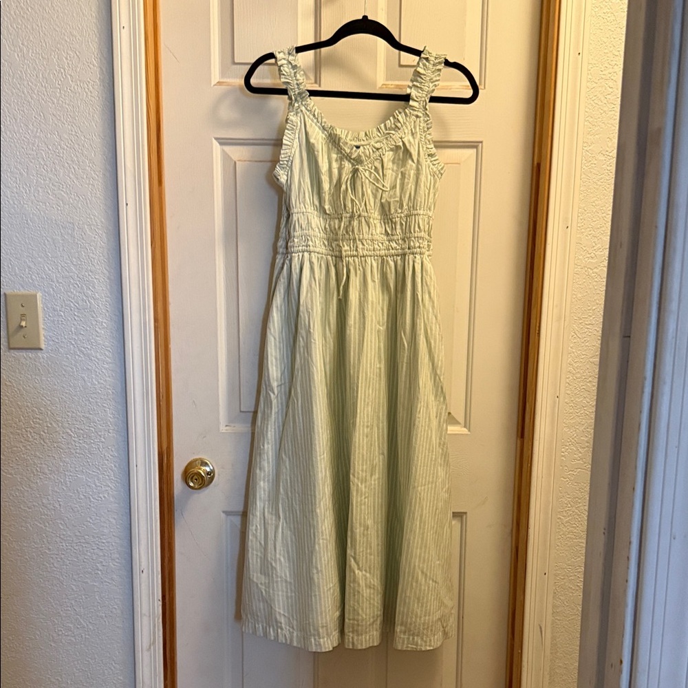 Old Navy Light Green Striped Midi Dress